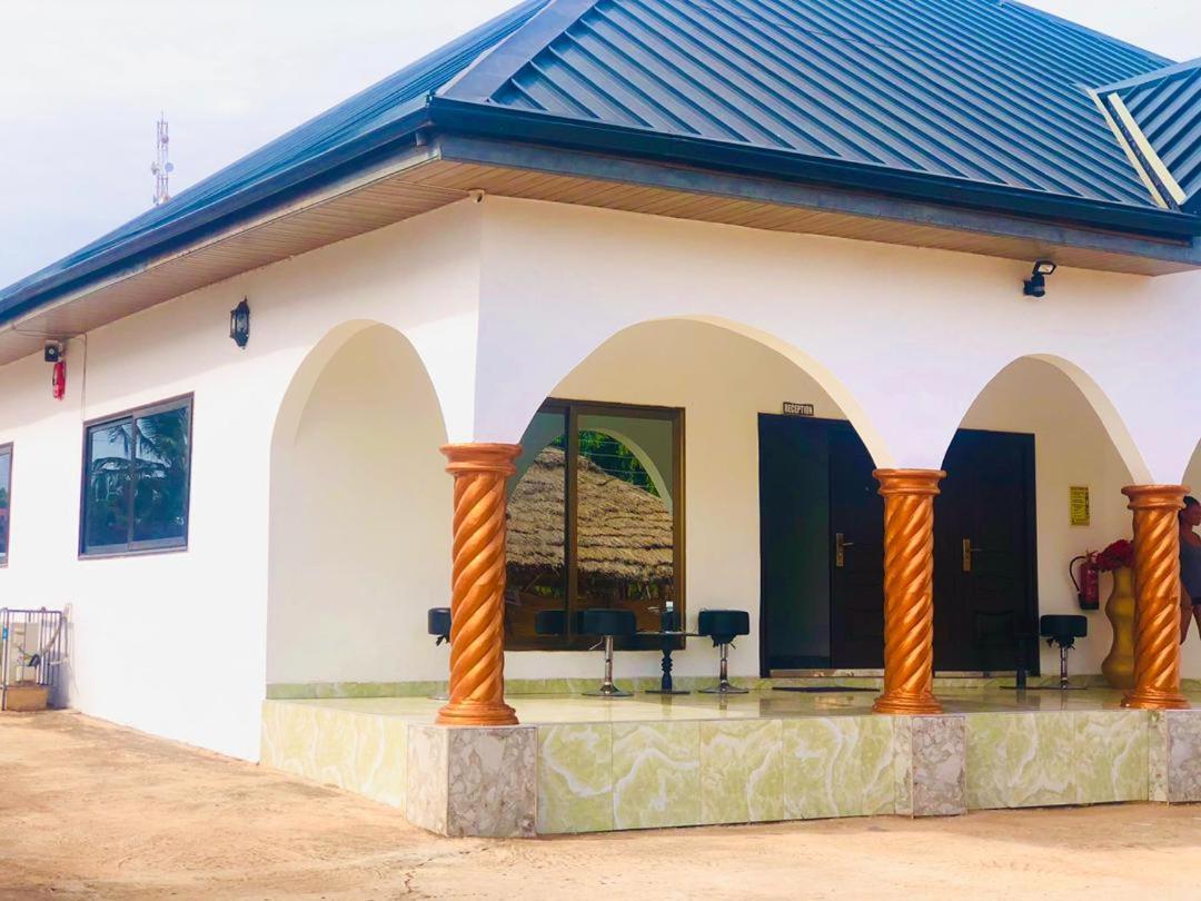 Nana'S Holiday Let Adenta Exterior photo
