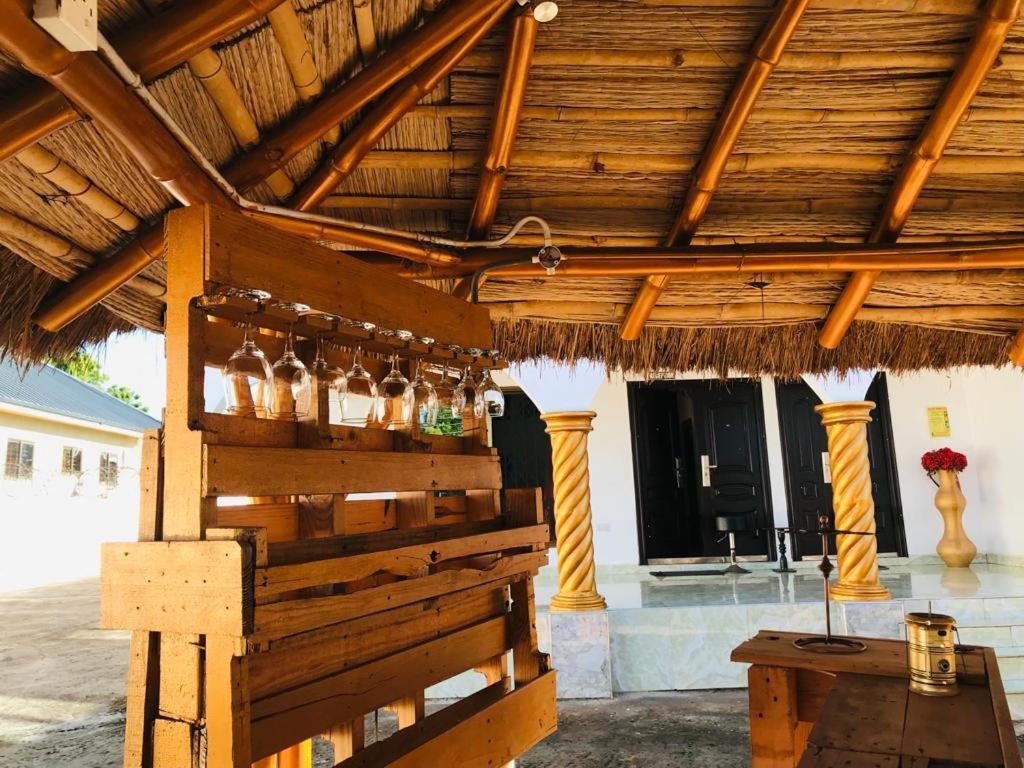 Nana'S Holiday Let Adenta Exterior photo